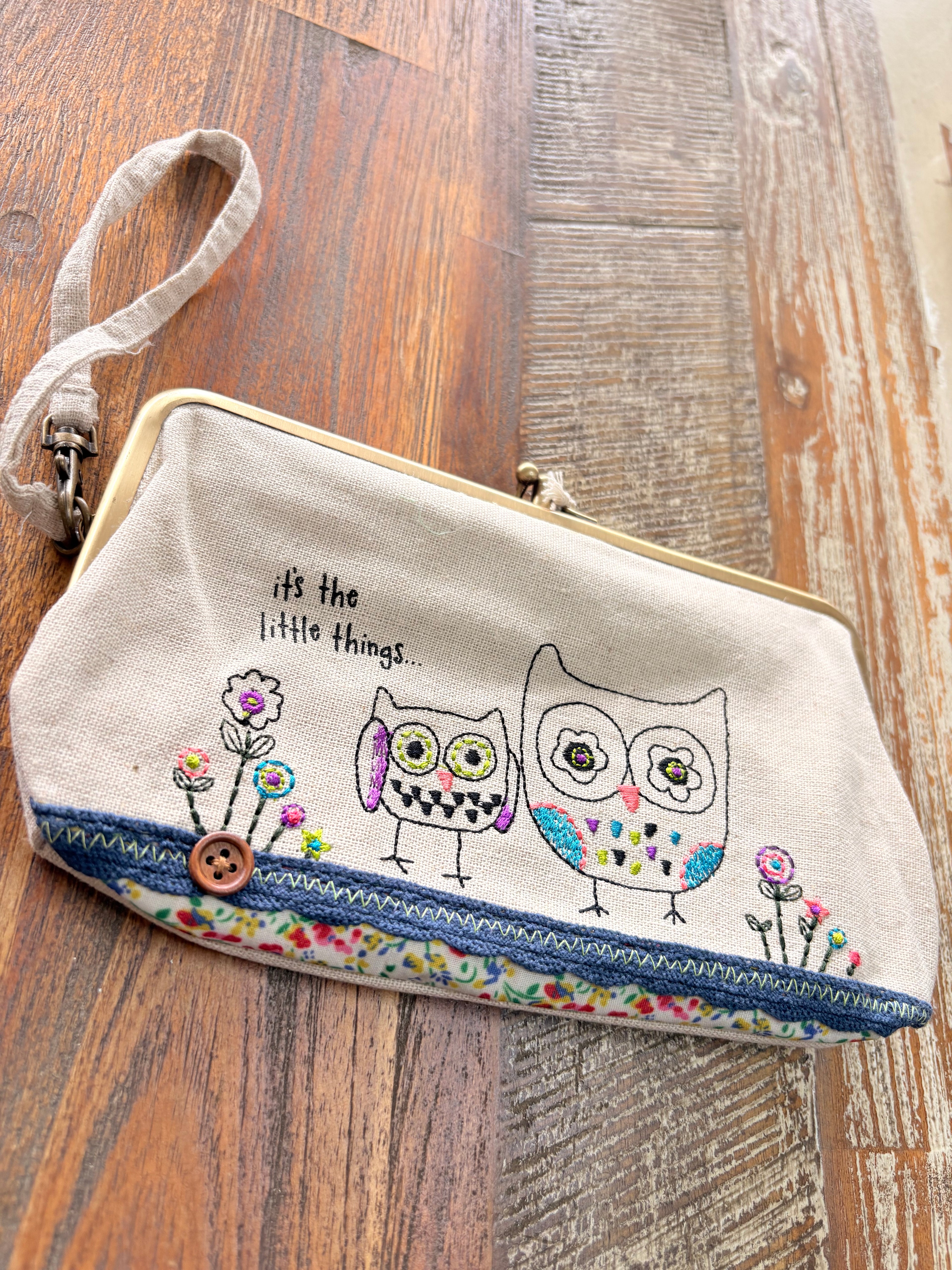 Owl Clutch